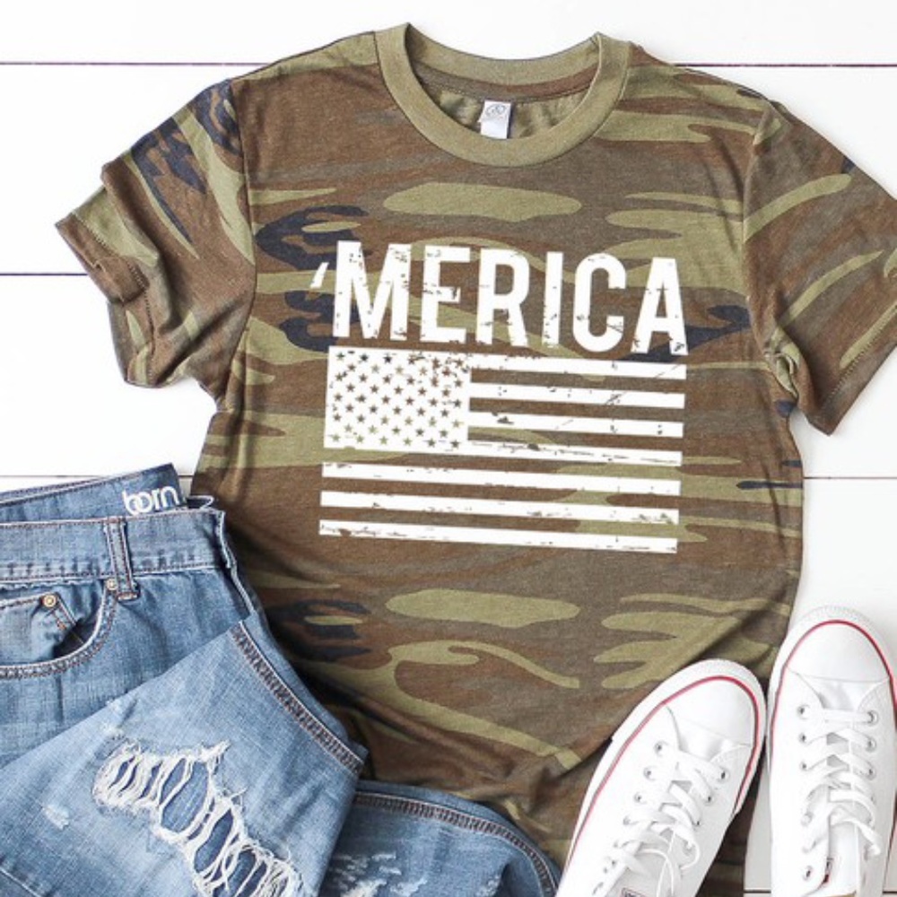 Medium 'Merica Flag Graphic Camo Tee